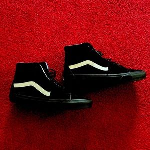 Vans Black Hi-tops!!